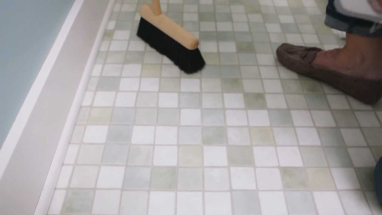 How to Clean a Bathroom Floor