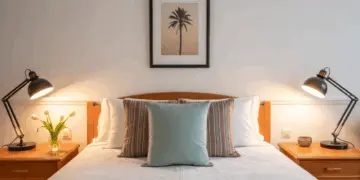 15 ideas for a small double bedroom