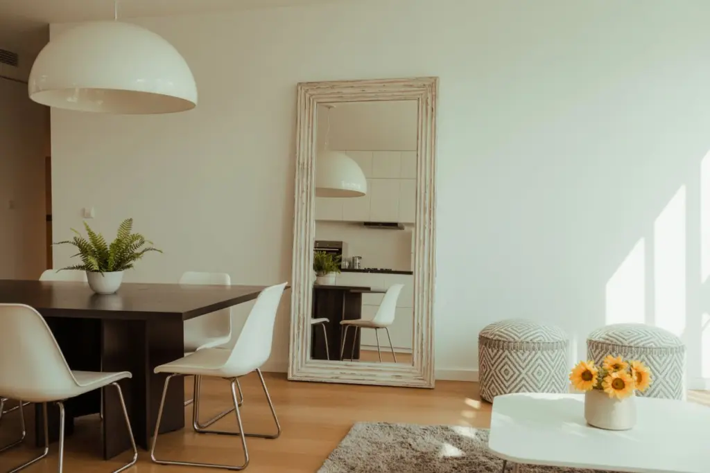 11 Ways to Decorate Your Dining Room When Your Budget is Tight 4 mirror in dining room