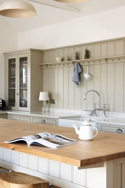 wainscoting backsplash