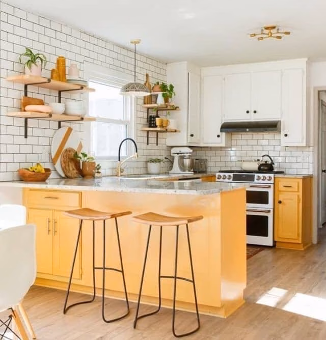 Other colors present in accent: yellow and orange!
