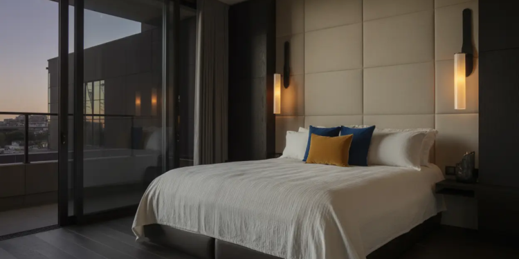 4 tips for a successful dark interior design
