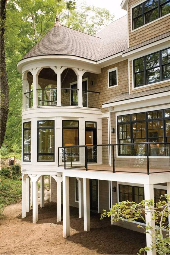 Craftsman style home exterior