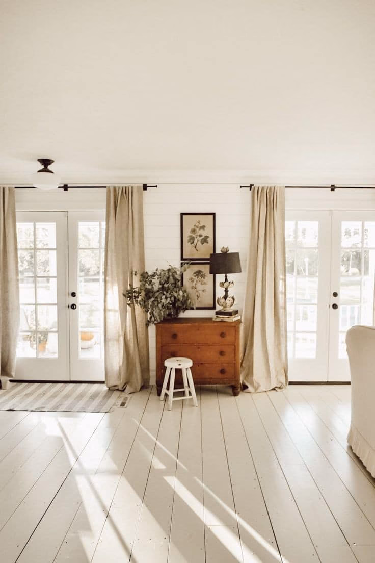 The bleached parquet
