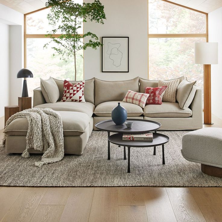 Sintra Coffee Table (30"–36")