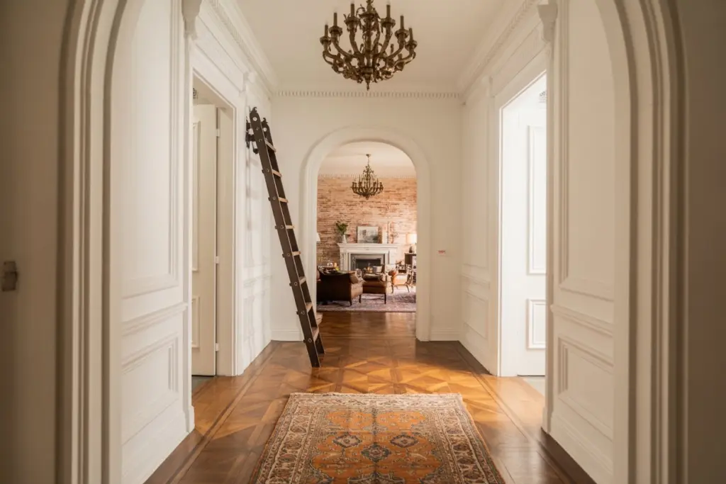 The Beauty of Herringbone Wood Flooring: Everything You Need to Know 3 Materials Used in Herringbone Wood Flooring