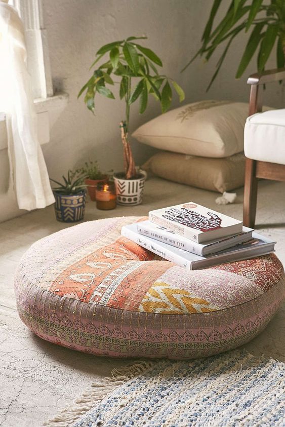 Pillows and Cushions: Experiment with Placement