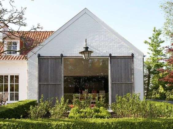 barn door