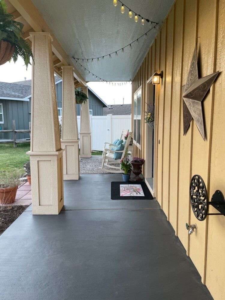 concrete front porch 