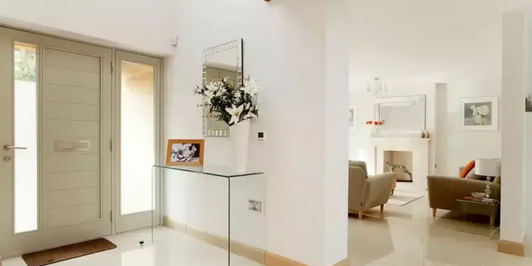 The entrance is the first glimpse of your interior: taking care of this room starts with your choice of entryway furniture.