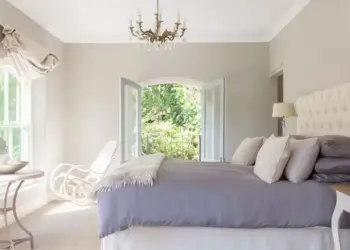A sanctuary of rest and well-being, the bedroom decoration is now one of the most important rooms in the home.