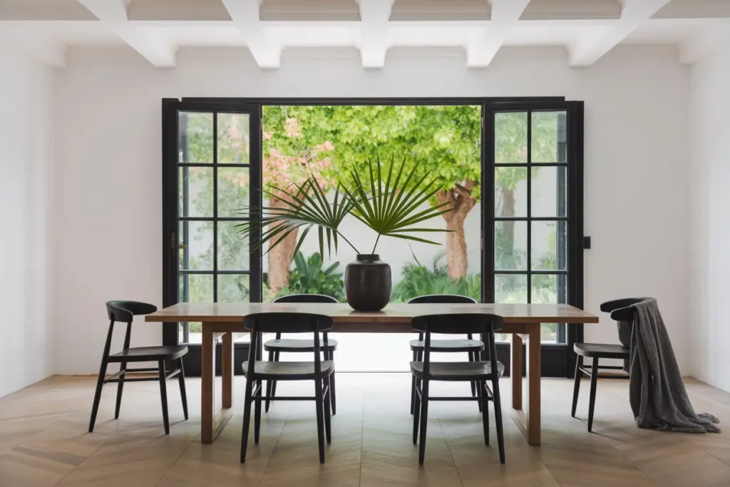 Minimalist style dining room