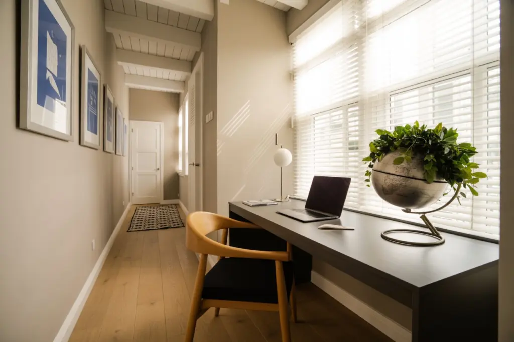 10 professional tips for hallway design and decoration 5 Create an office space