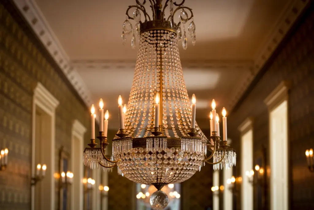 Victorian interior design light