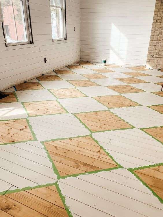Which floor can be painted?