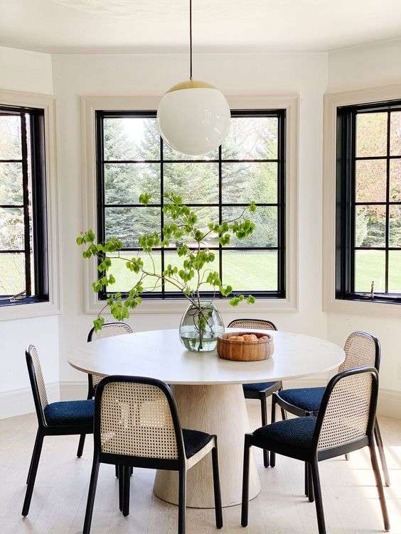 How to create a comfortable breakfast area