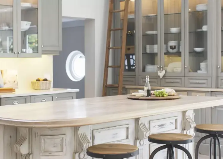 central kitchen island