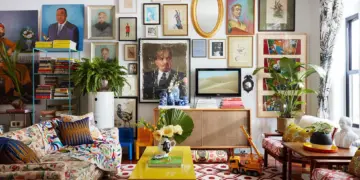 No longer confined to the clean and uncluttered living room, thanks to the resurgence of the maximalist style. With a single watchword, "mix and match," you can now embrace a new design direction.