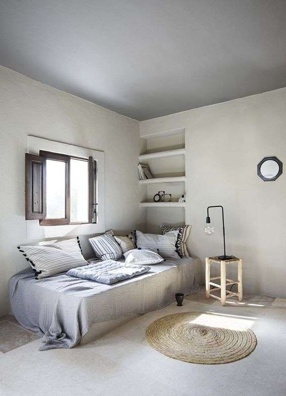 Light grey bedroom 