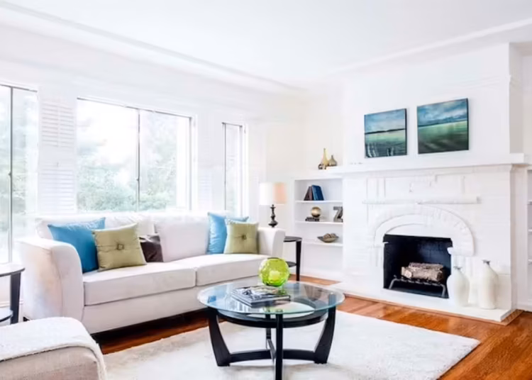 Looking for inspiration to furnish and decorate your living room? Here you'll find inspiration for every style, as well as expert tips on living room decoration to help you make the perfect choice