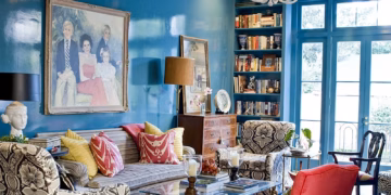 A daring and inventive approach to interior design is the maximalist style. Maximalism emphasizes extravagance, excess, and individuality in contrast to minimalism, which pushes for simplicity and moderation.