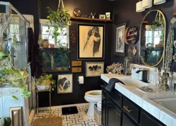 How to Embracing Eclectic Opulence to Maximalist Bathroom Decoration