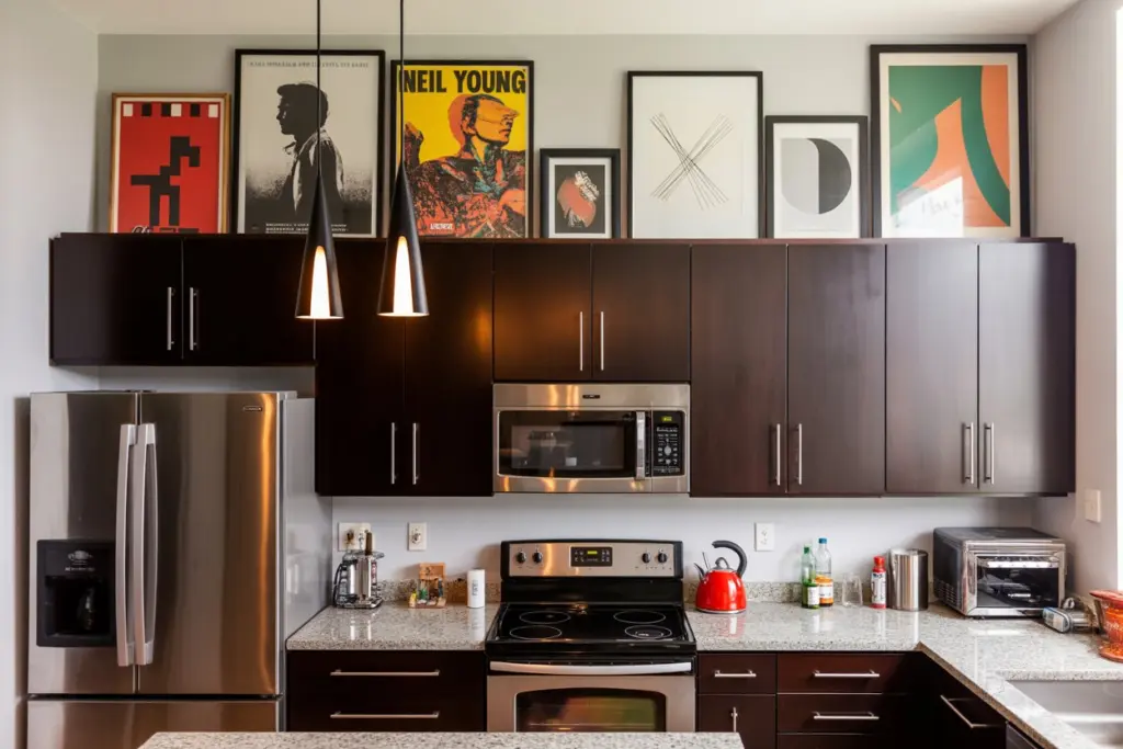 Kitchen Cabinets: How to Functionaly Decorate Above Your Cabinets 13 Decorate Above Kitchen Cabinets