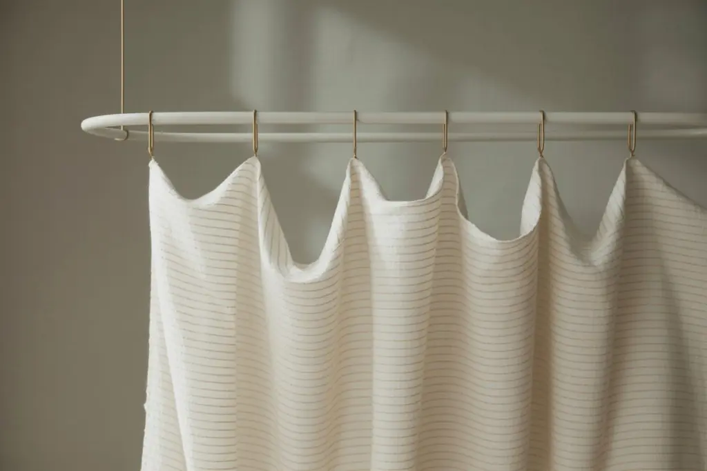 Bathroom accessories: how to choose bath mat and shower curtain 25 Bathroom accessories: how to choose bath mat and shower curtain