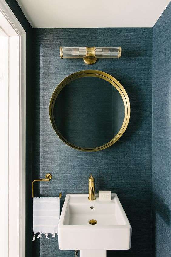 Powder room pedestal sink 