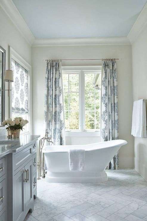 Soft blue bathroom design 