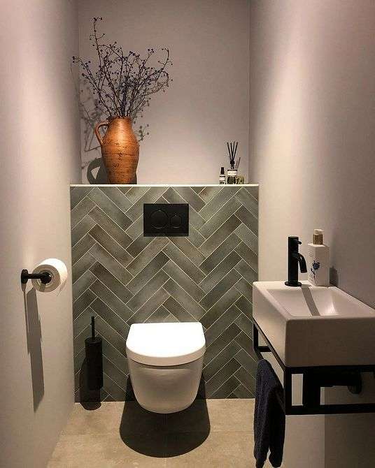 Self-adhesive wall panel & Clipsable tile