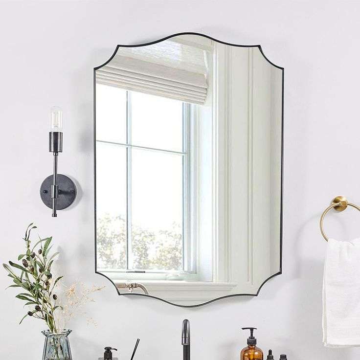 Bathroom accessories: flat mirror