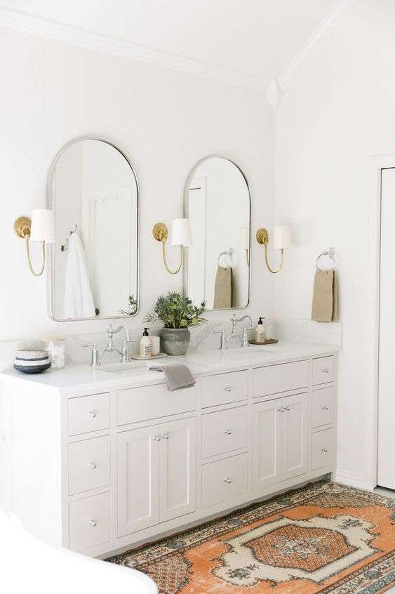 Choose the design of your bath mat to match your bathroom accessories