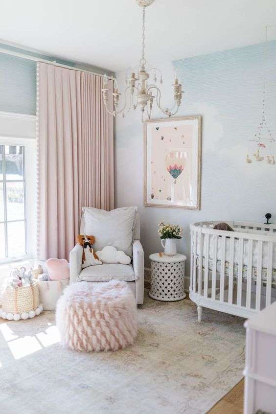 Rugs in girl nursery room 