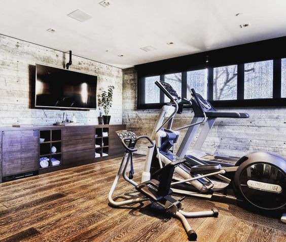 Integration of Smart Technology in the gym roon: 