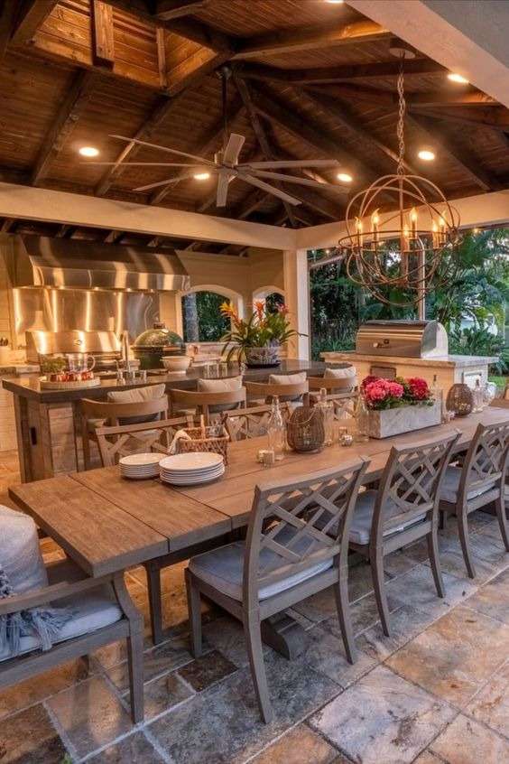 wood Outdoor Kitchen Decor: