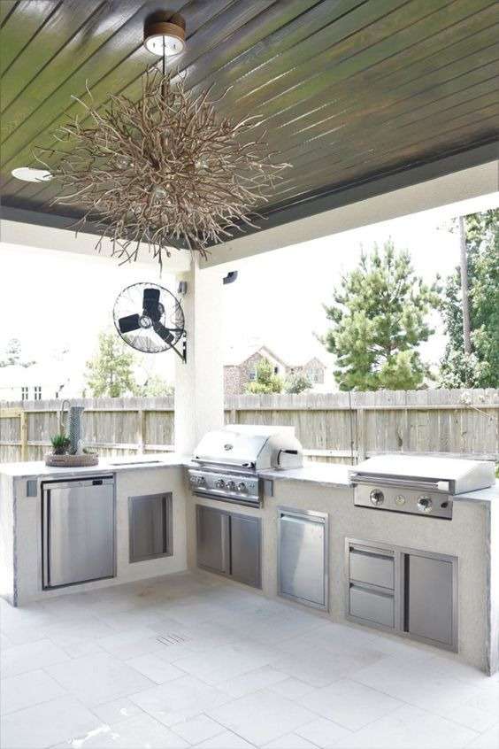 Summer Outdoor Kitchen Decor: