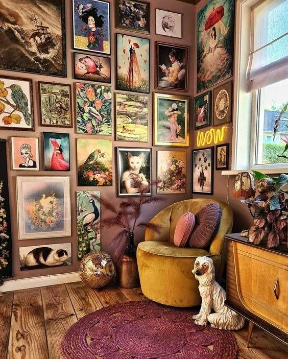 A maximalist living space,