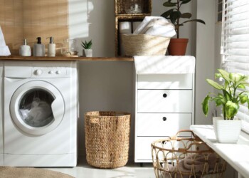 Laundry Room Decoration: How to Combining Functionality and Style 24 Laundry Room Decoration: How to Combining Functionality and Style