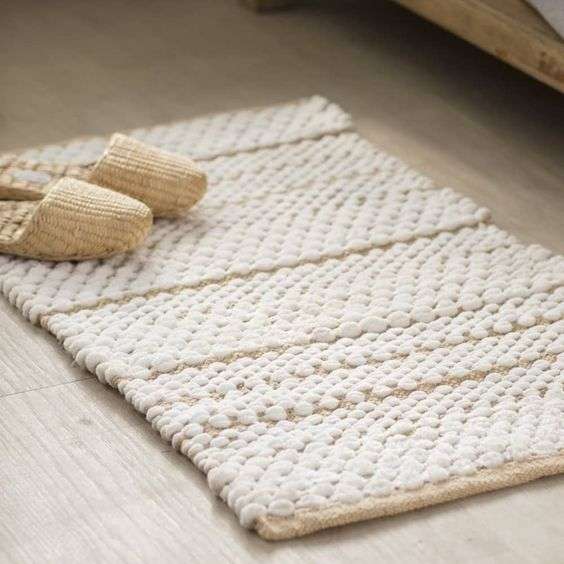 What weight for a bath rug?