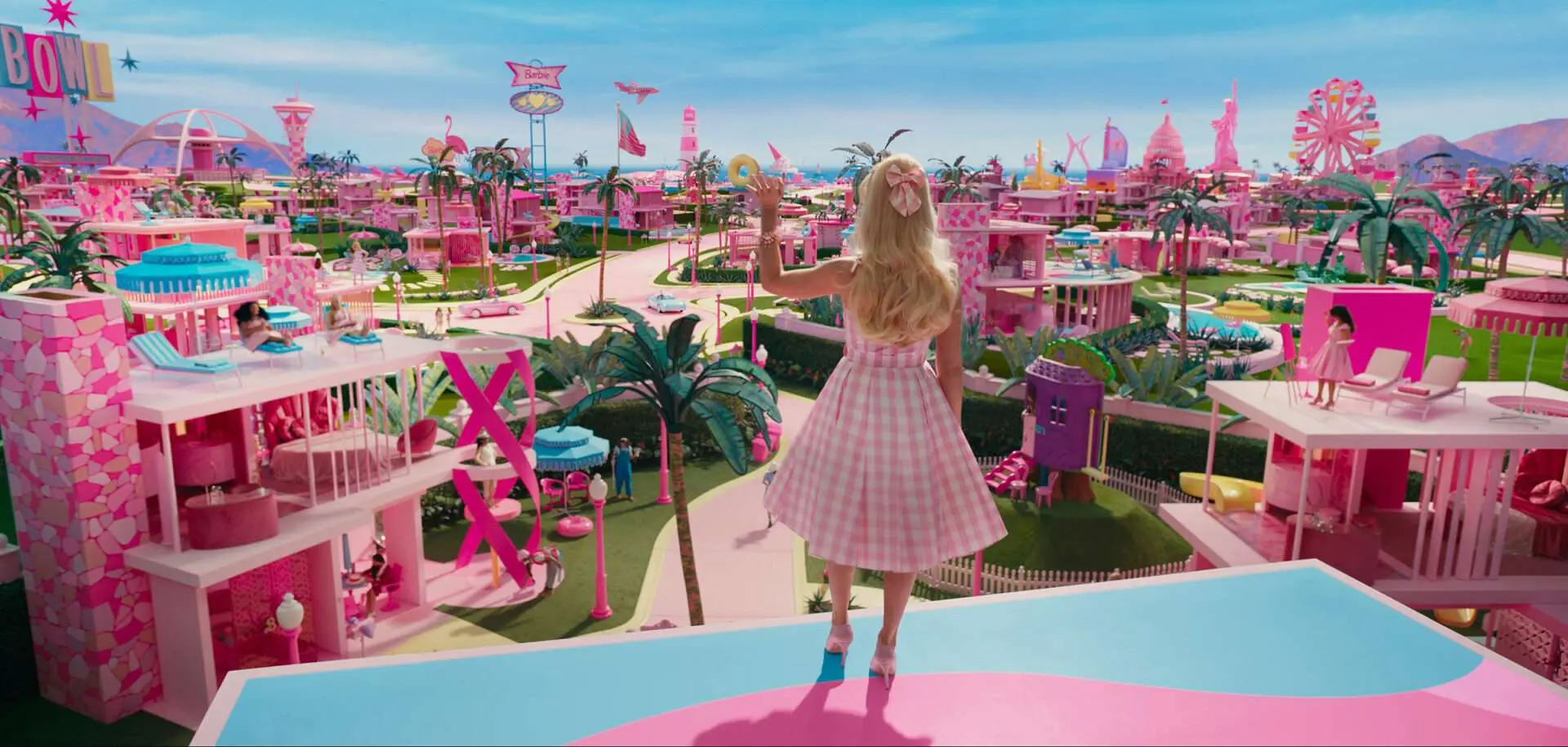 Barbie dreamhouse: 9 pink houses where you can live out your dream