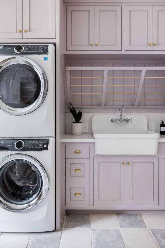 Idea no. 2: a retro chic laundry room decor