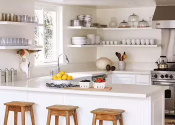 Kitchen Floating Shelves have gained popularity in kitchen design due to their chic and practical storage solutions.