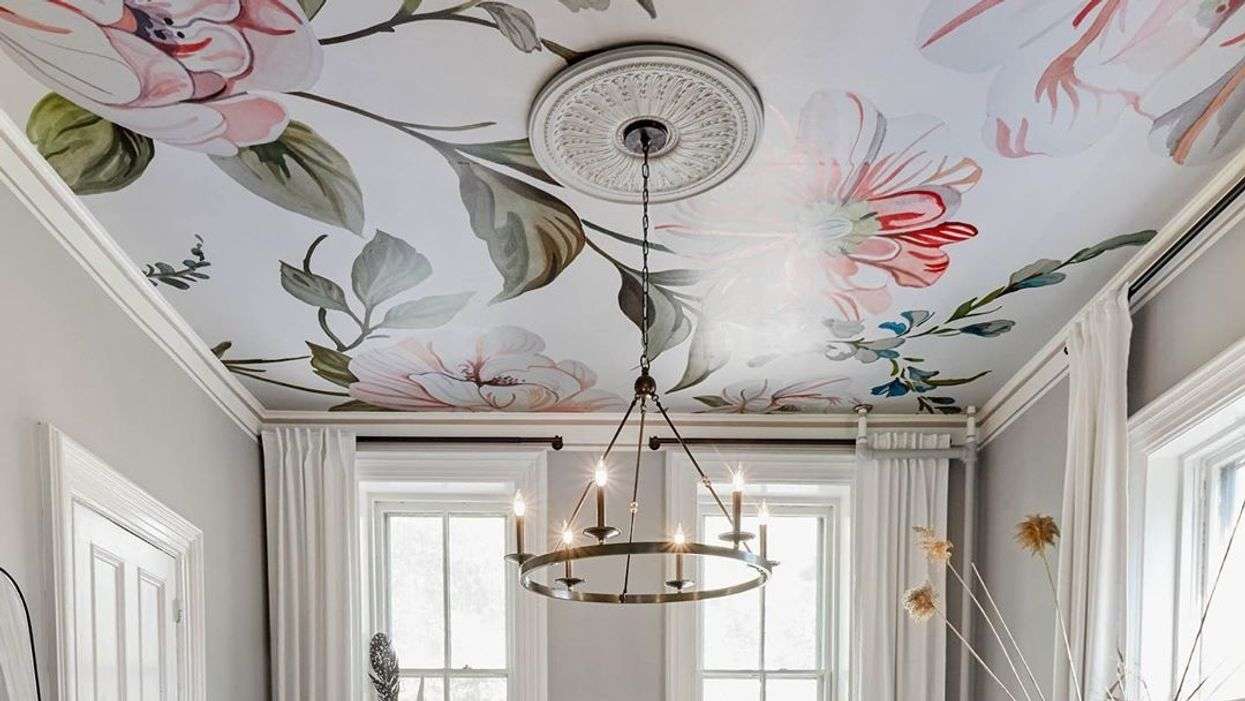 Wallpaper ceiling