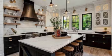 welcoming farmhouse kitchen