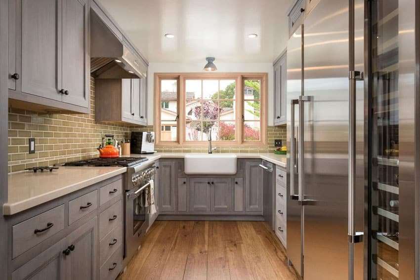 Mistake no. 7: choosing the wrong floor when designing a small kitchen