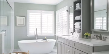 Painting bathroom cabinets can truly be a game-changer if you're seeking an affordable way to modernize your bathroom and infuse the space with new vitality.