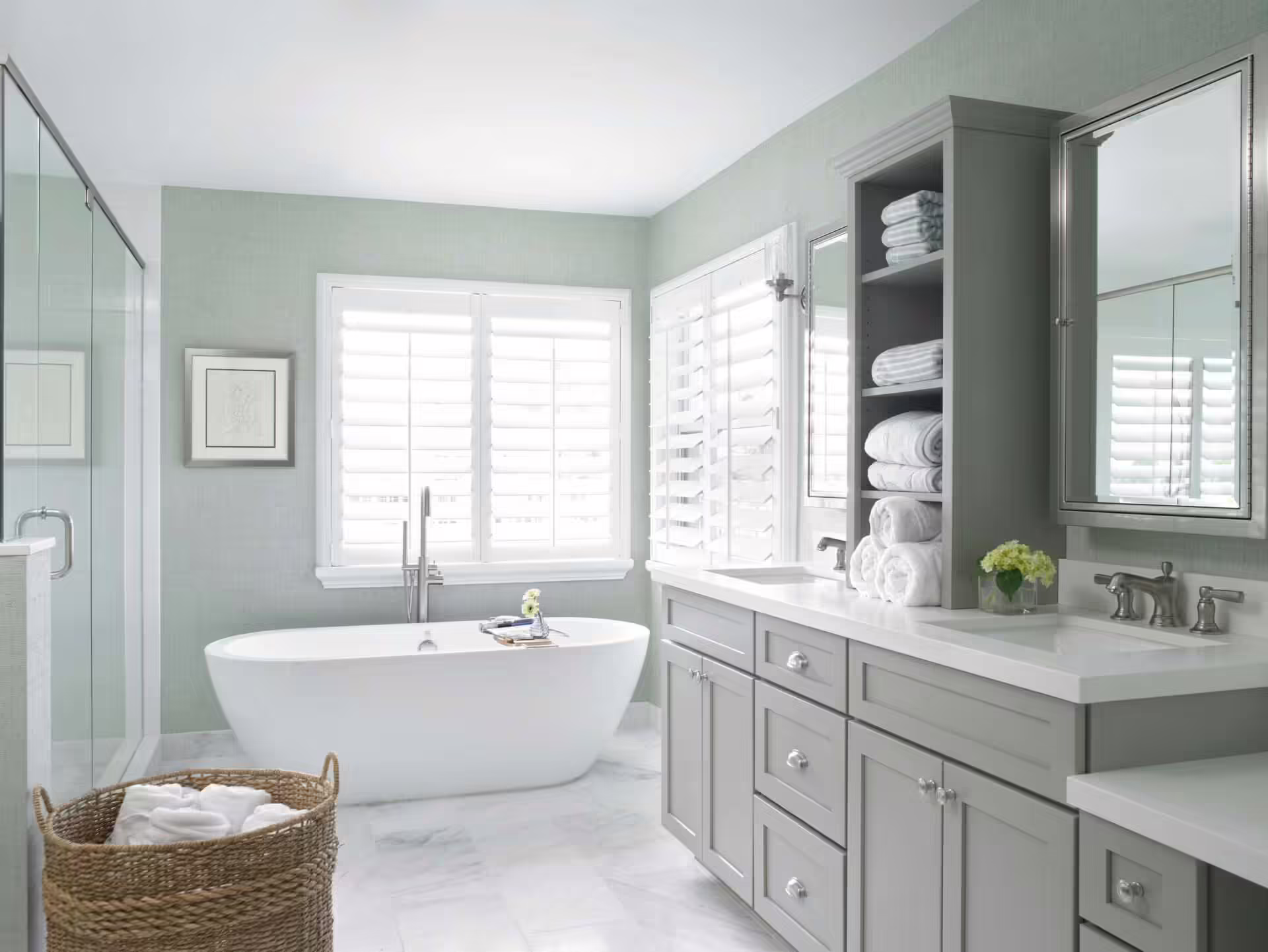Painting bathroom cabinets can truly be a game-changer if you're seeking an affordable way to modernize your bathroom and infuse the space with new vitality.