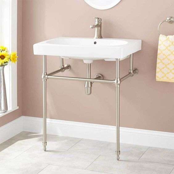 Pedestal Entrance Bathroom Sink