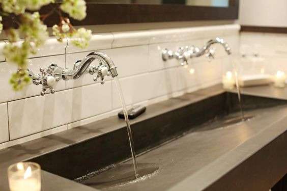 double basin sinks in bathroom
